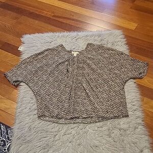 Coldwater creek womens brown and tan  pattern flowy oversized short sleeve shirt